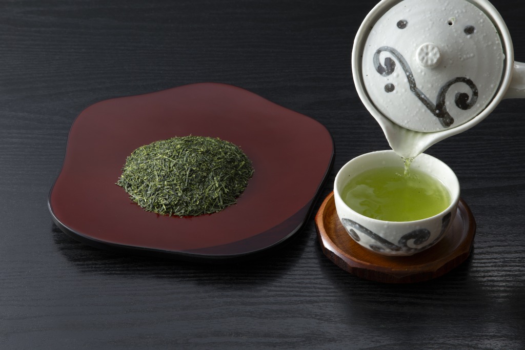 宝和園の朝露（急須で入れたお茶）