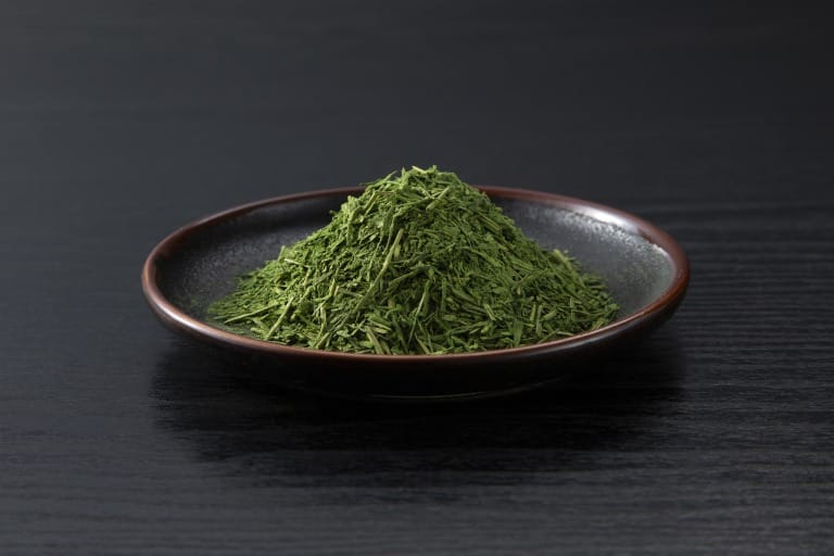 お茶の「火入れ」とは？香りと味を決める仕上げの工程を、共著論文をもとに老舗茶問屋の茶師が解説